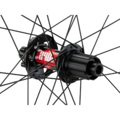 BEAST Components ED30 Disc 6-Loch Boost Carbon 29" Laufradsatz 30 BEAST Components ED30 Disc 6-Loch Boost Carbon 29" Laufradsatz -Angebote Rad Gipfel Store 379515