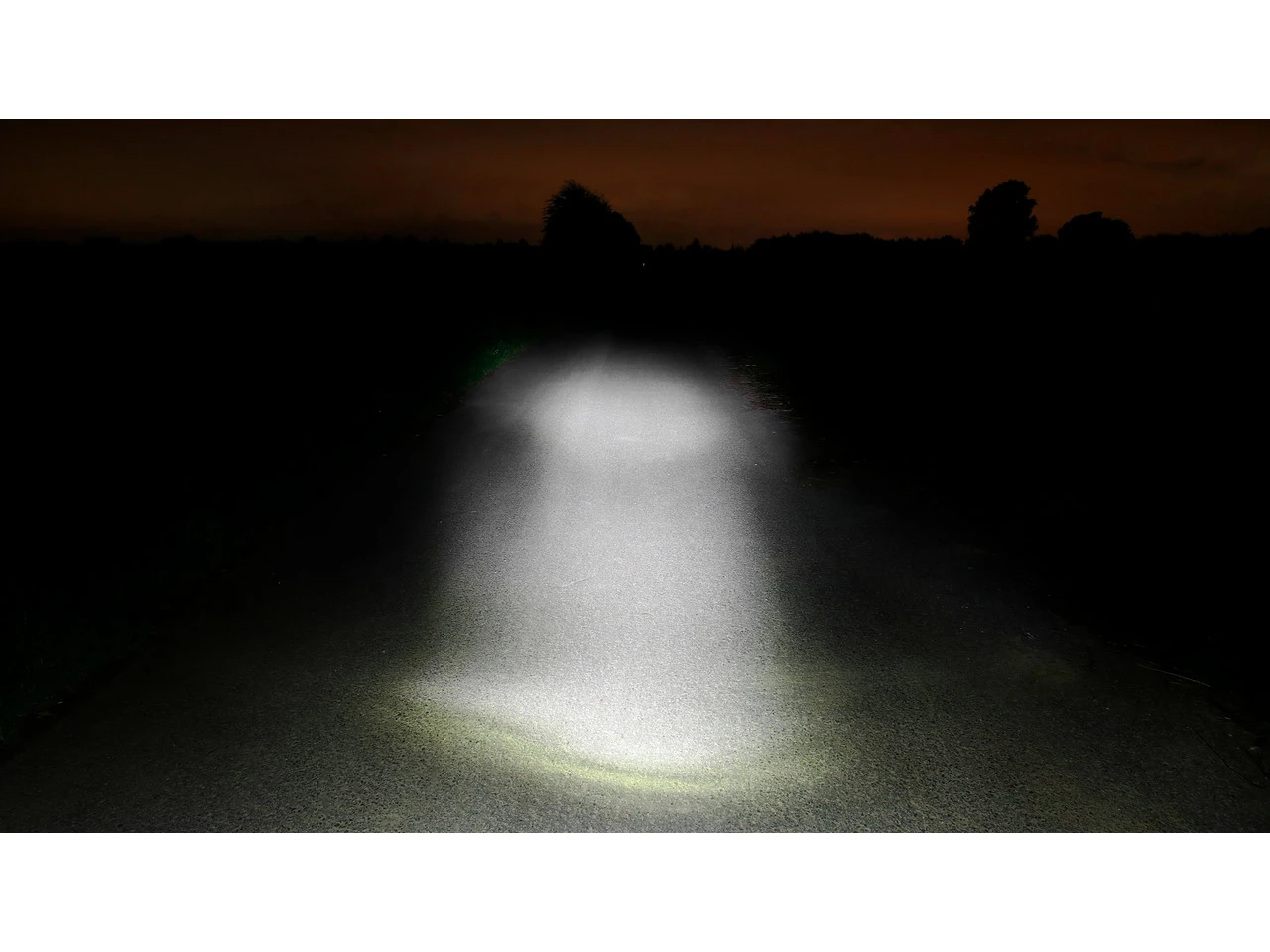 Lezyne Hecto Drive 40 Frontlicht + Femto Rücklicht Beleuchtungsset Mit StVZO 10 Lezyne Hecto Drive 40 Frontlicht + Femto Rücklicht Beleuchtungsset Mit StVZO – Bild 8