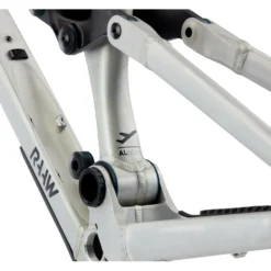 RAAW Mountain Bikes Madonna V2.2 29" Rahmenkit Mit Fox Float X2 2POS Factory -Angebote Rad Gipfel Store 455043