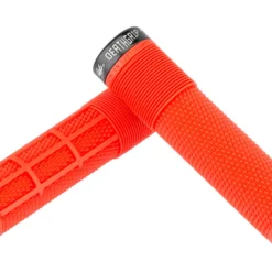 DMR Brendog Death Grip FL Lock On Lenkergriffe 30 DMR Brendog Death Grip FL Lock On Lenkergriffe -Angebote Rad Gipfel Store 458900